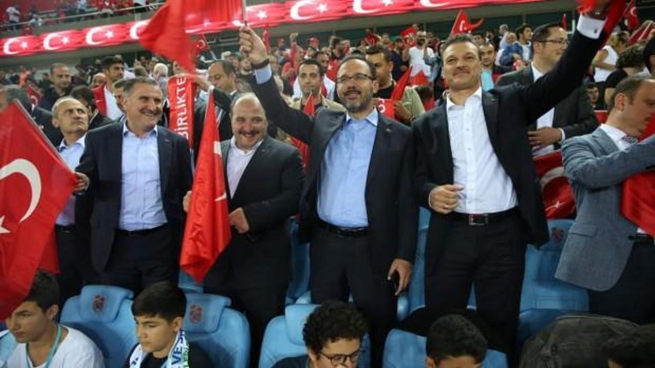 4 Bakan Trabzon'da gönülleri fethetti