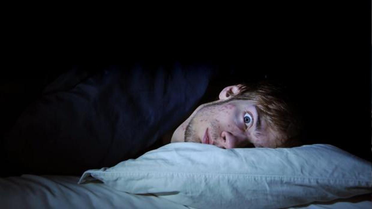 Geceleri uyuyamıyorsanız dikkat! Yastığa başınızı koyar koymaz uyuma formülü!