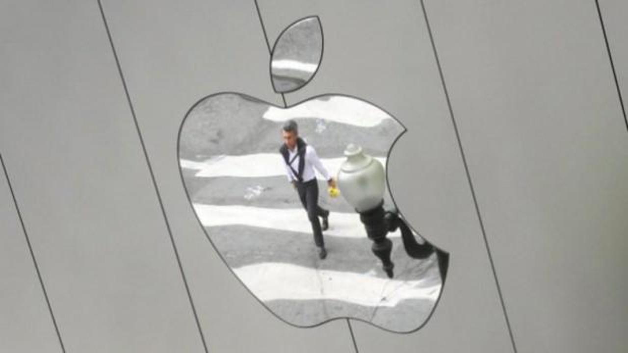 Apple'a ticari sırları çaldı iddiası...
