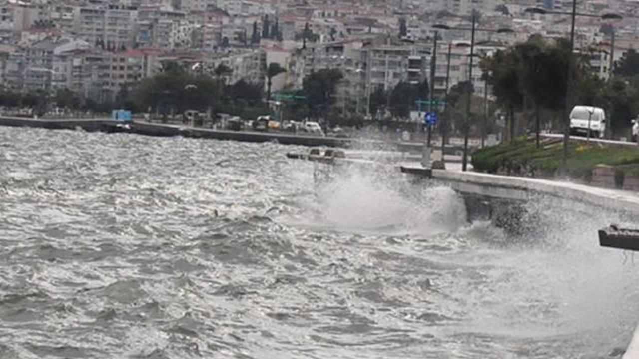 İzmir'de fırtınaya karşı kırmızı alarm