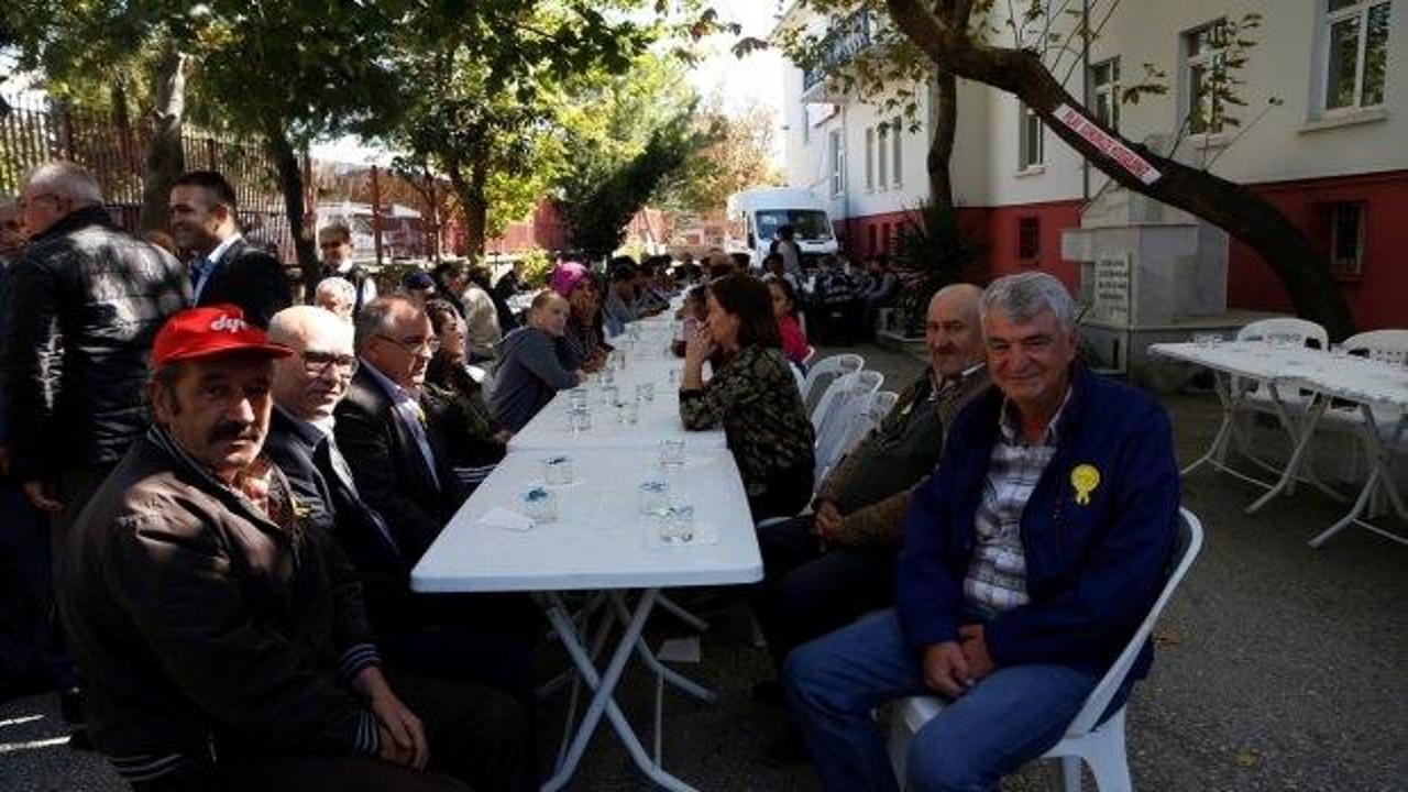 Yetiştirme yurdunda geleneksel pilav günü