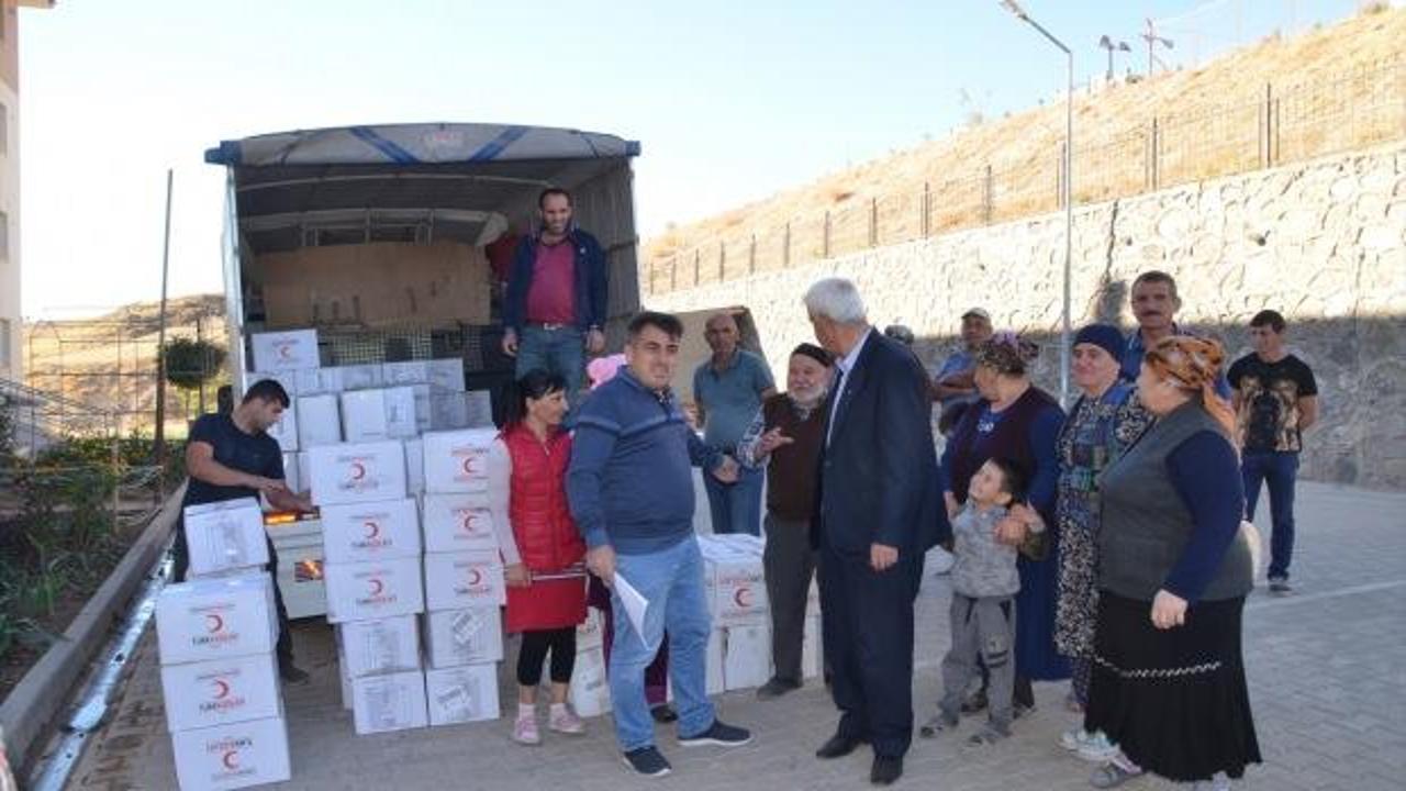 Ahlat'taki Ahıska Türklerine Kızılay'dan yardım