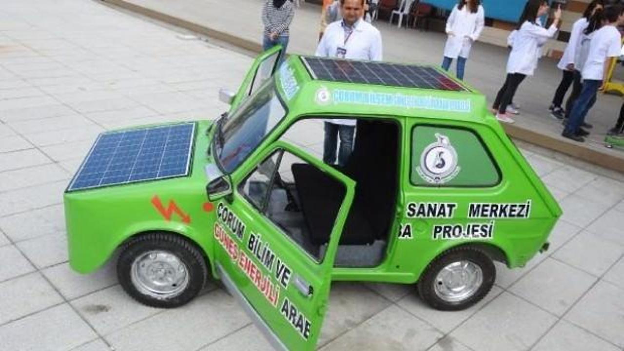 Hurda otomobile güneş enerjisi yüklediler