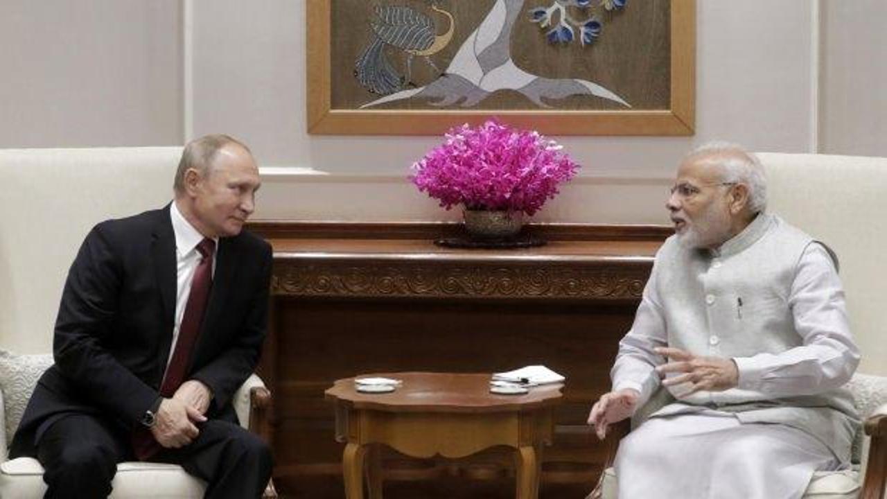Putin Hindistan'da: Daha üstün S-400'ler masada!
