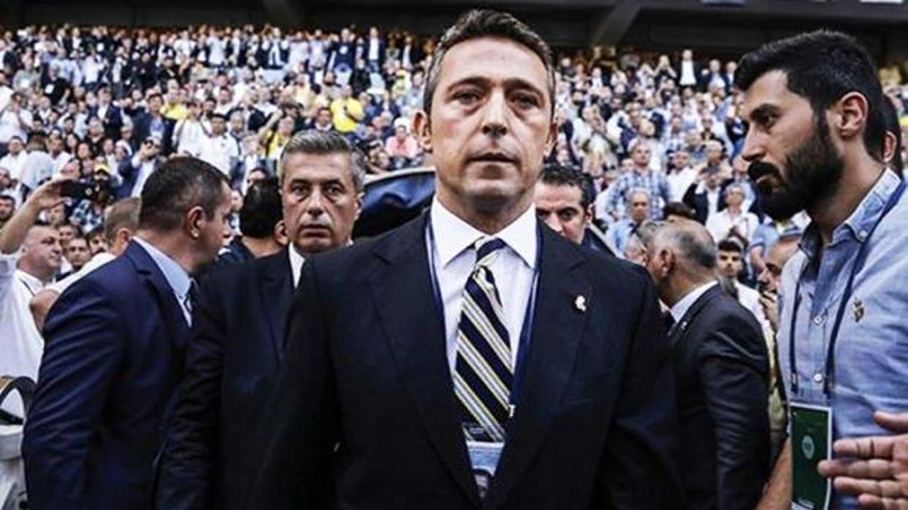 Taraftarlar Ali Ko&ccedil;'un arabasını durdurdu!