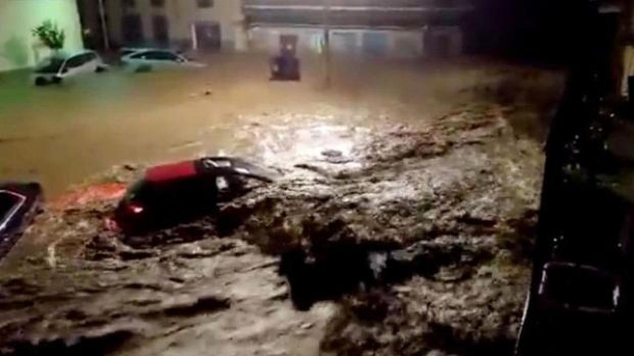İspanya'da sel felaketi: 12 ölü!