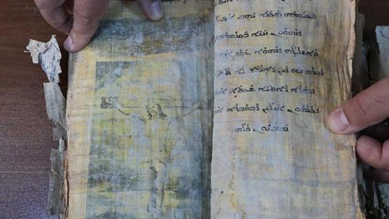 Suriye'den getirilmiş! 700 yıllık kitabın sırrı