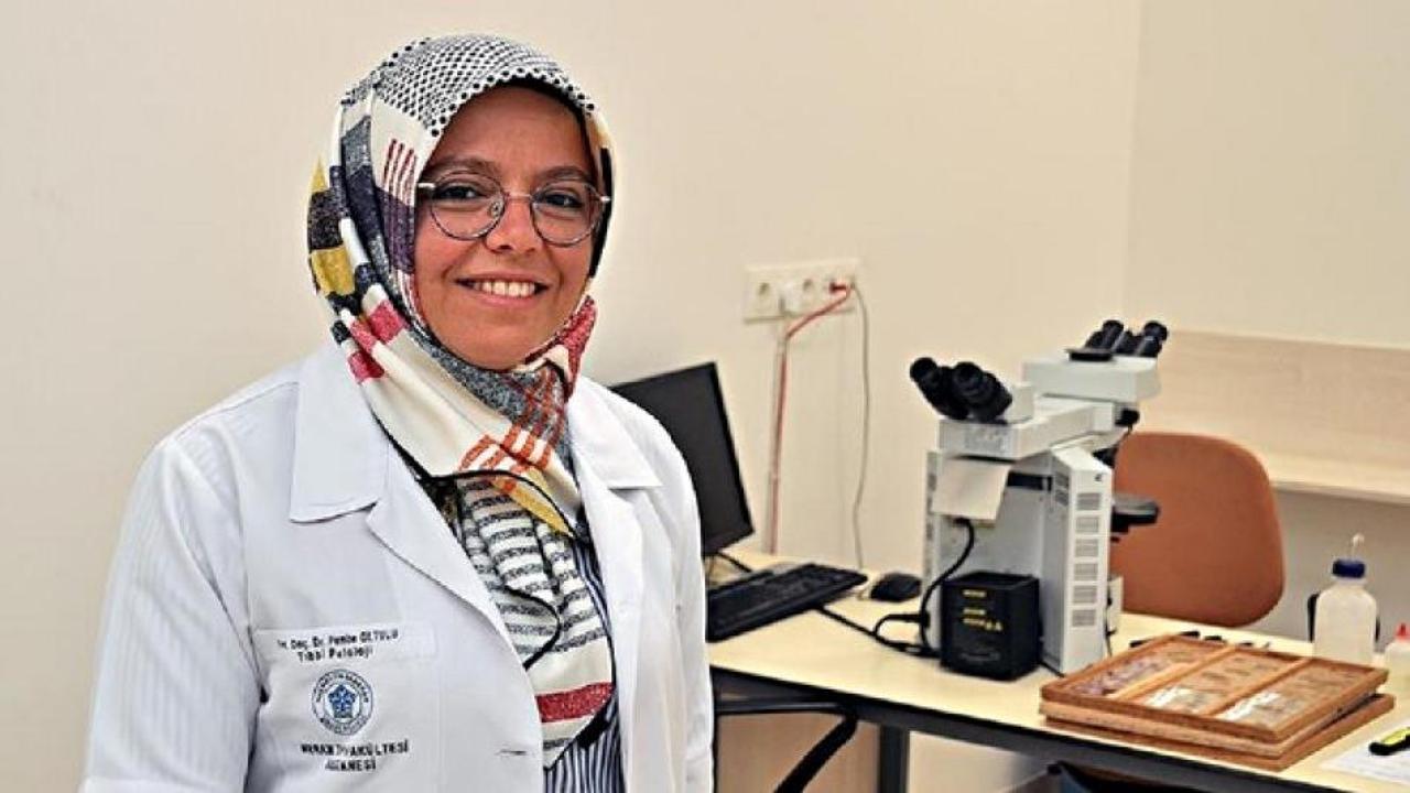 Türk patolog Pempe Oltulu Dünya listesinde!