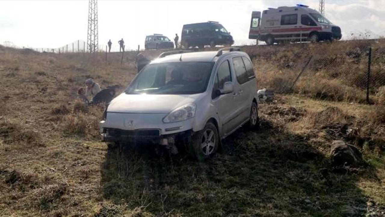 Erzincan'da trafik kazası: 5 yaralı