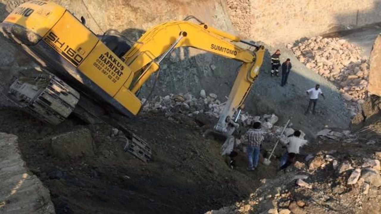 15 yaşındaki &ccedil;ocuk iş&ccedil;i g&ouml;&ccedil;&uuml;k altında kaldı