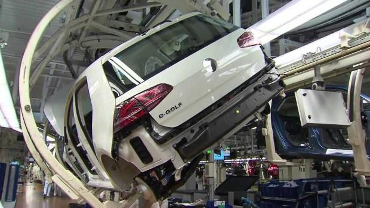 Alman otomobil üreticileri frene bastı!