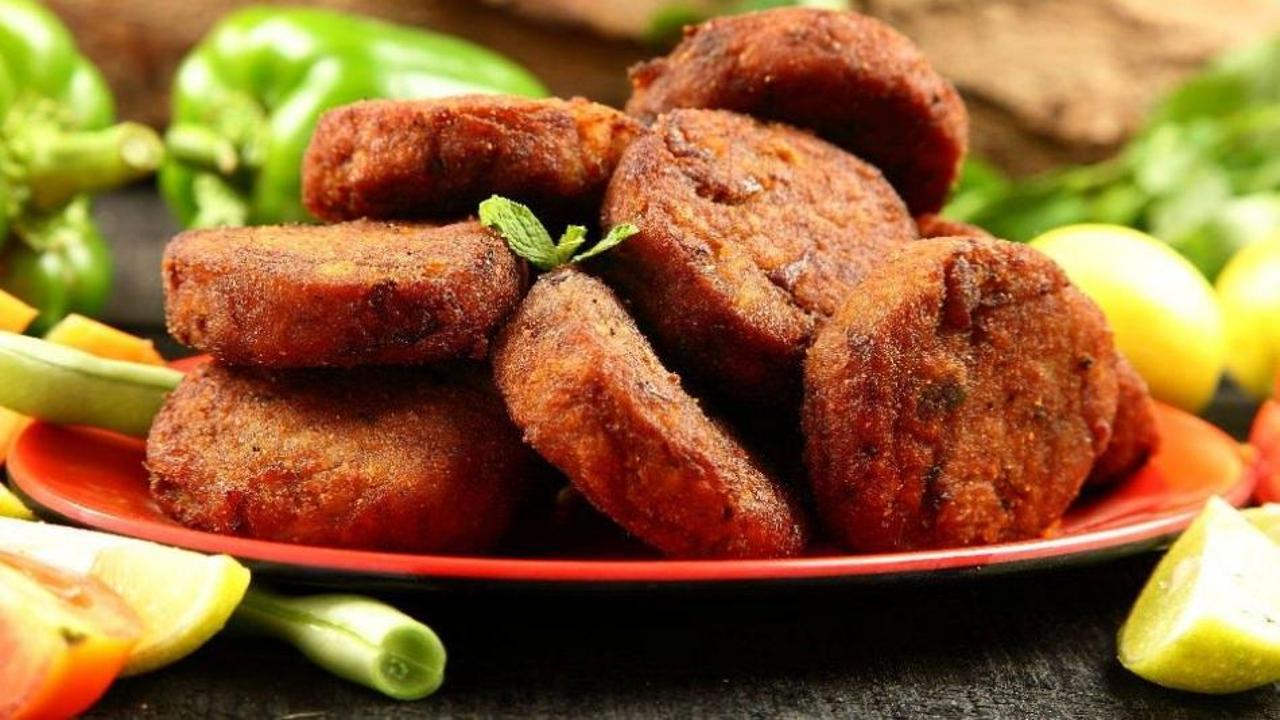 Evde irmik köftesi nasıl yapılır?