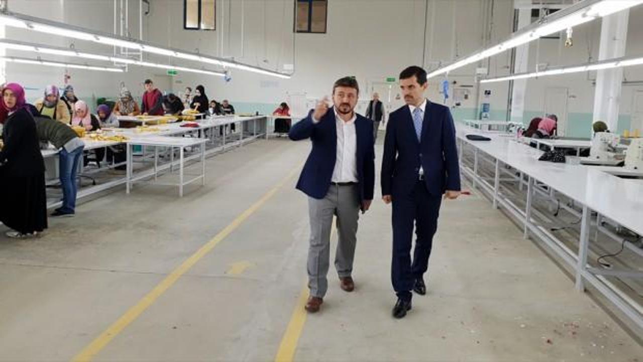 Dursunbey'de yeni kurulan fabrika üretime başladı
