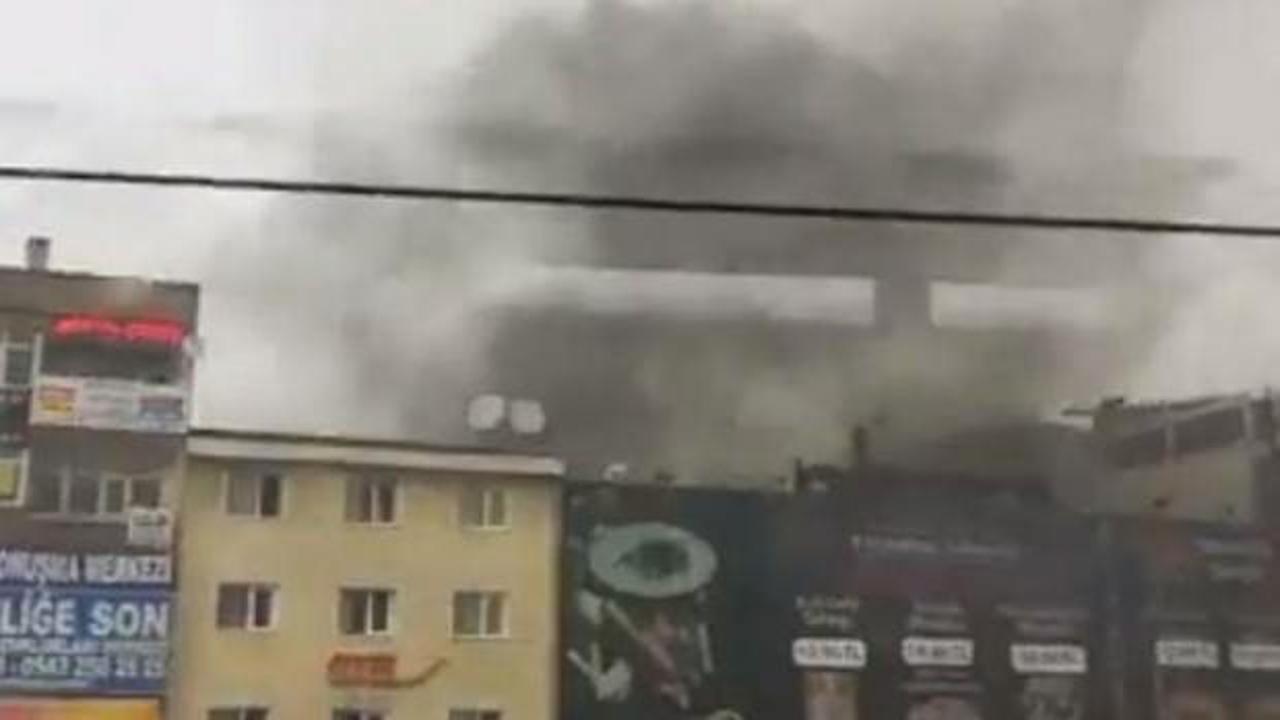 İstanbul'da yangın: Çok sayıda ekip bölgede