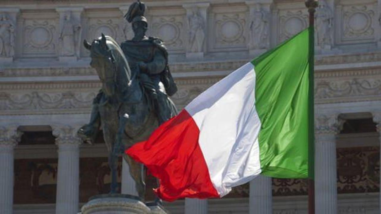Avrupa Birliği, İtalya'nın 2019 bütçesini reddetti