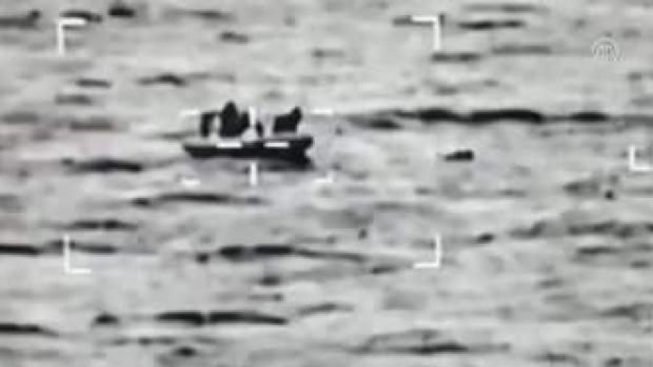 Göçmenleri taşıyan tekne battı: 1 kişi öldü