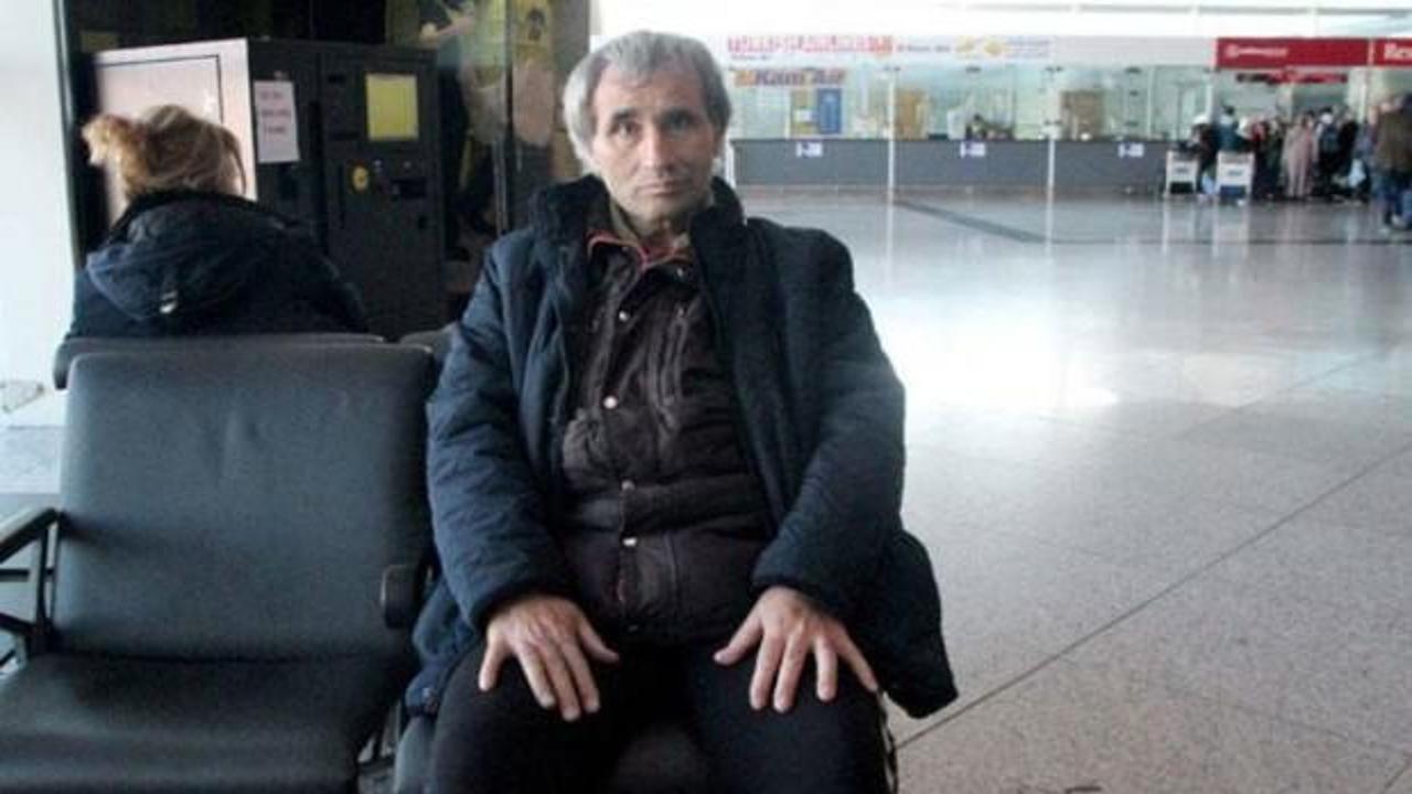 27 yıldır Atatürk Havalimanı'nda yaşıyor