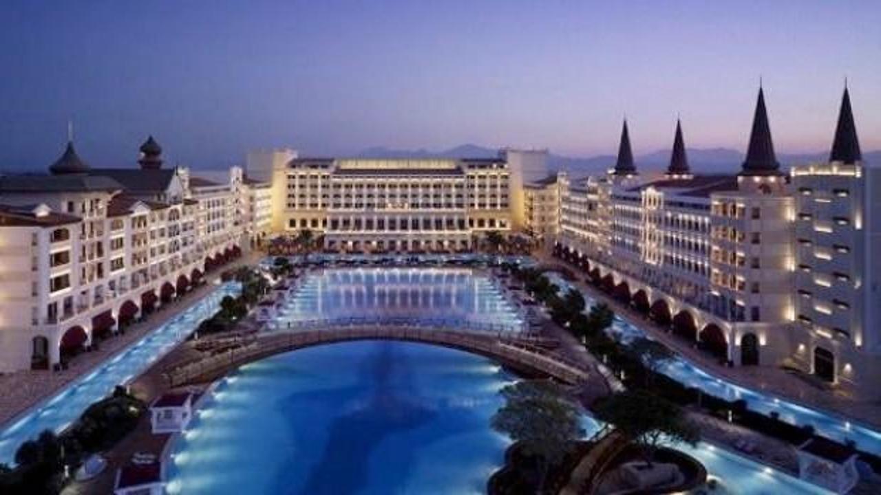 Mardan Palace, Titanic Hotels'e kiralandı