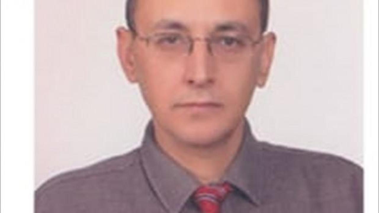 Denizli'de öğretim görevlisi evinde ölü bulundu