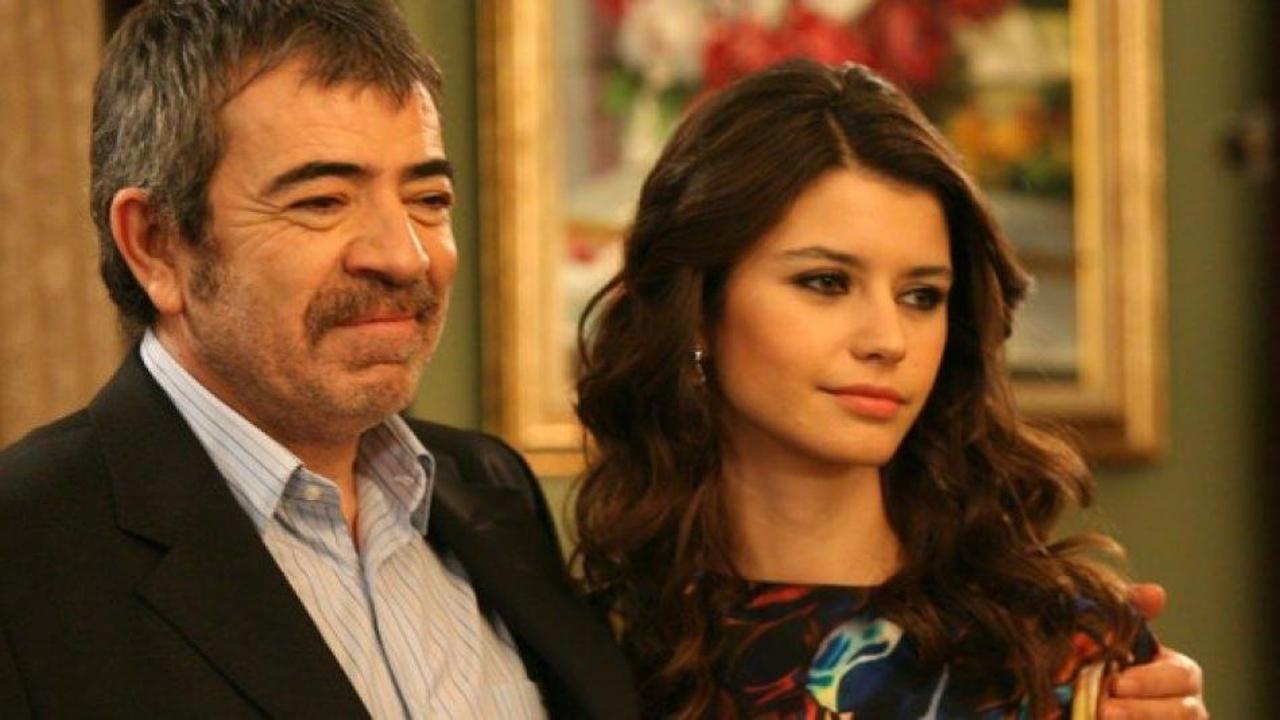 Beren Saat ve Sel&ccedil;uk Y&ouml;ntem aynı dizide