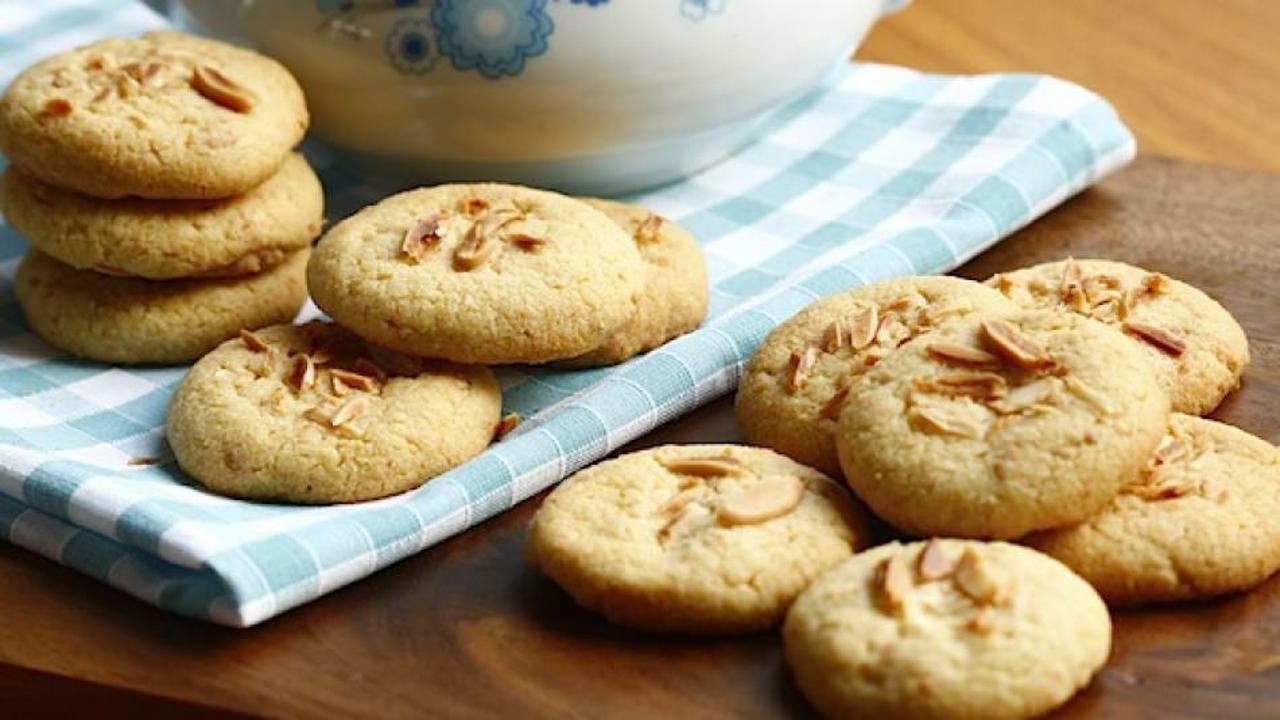 Kolay badem kurabiyesi tarifi