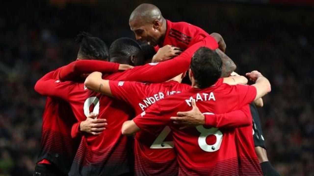 Manchester United Fulham'a patladı!