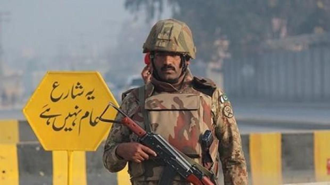 Pakistan'da patlama! 6 yaralı