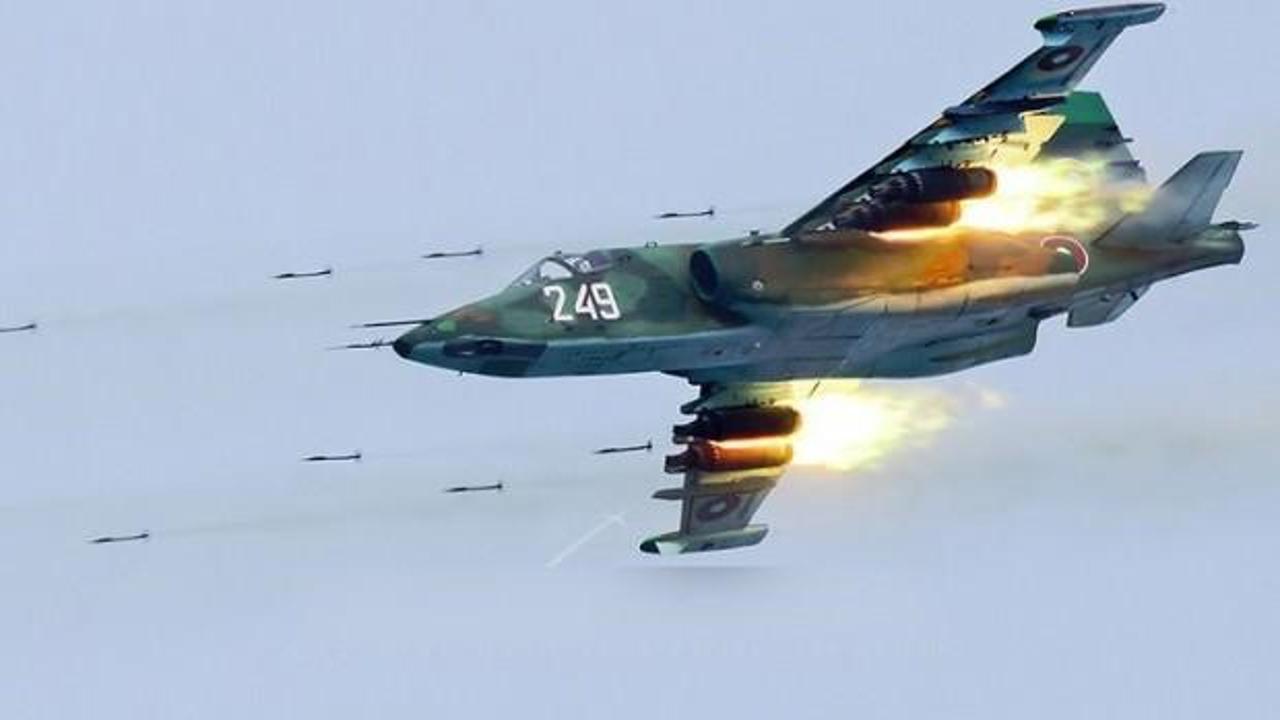 Türkiye sınırında Rus yapımı savaş uçağı düştü!