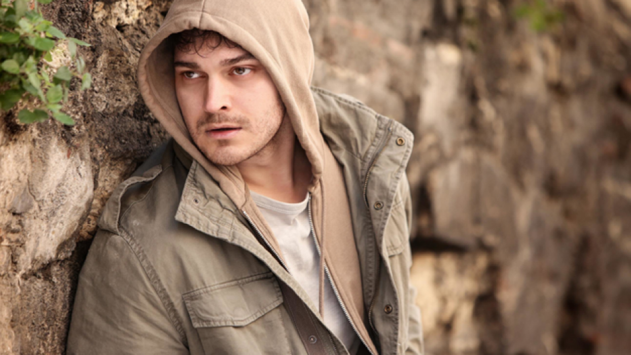 Çağatay Ulusoy kimdir? Aslen nerelidir ve kaç yaşındadır?