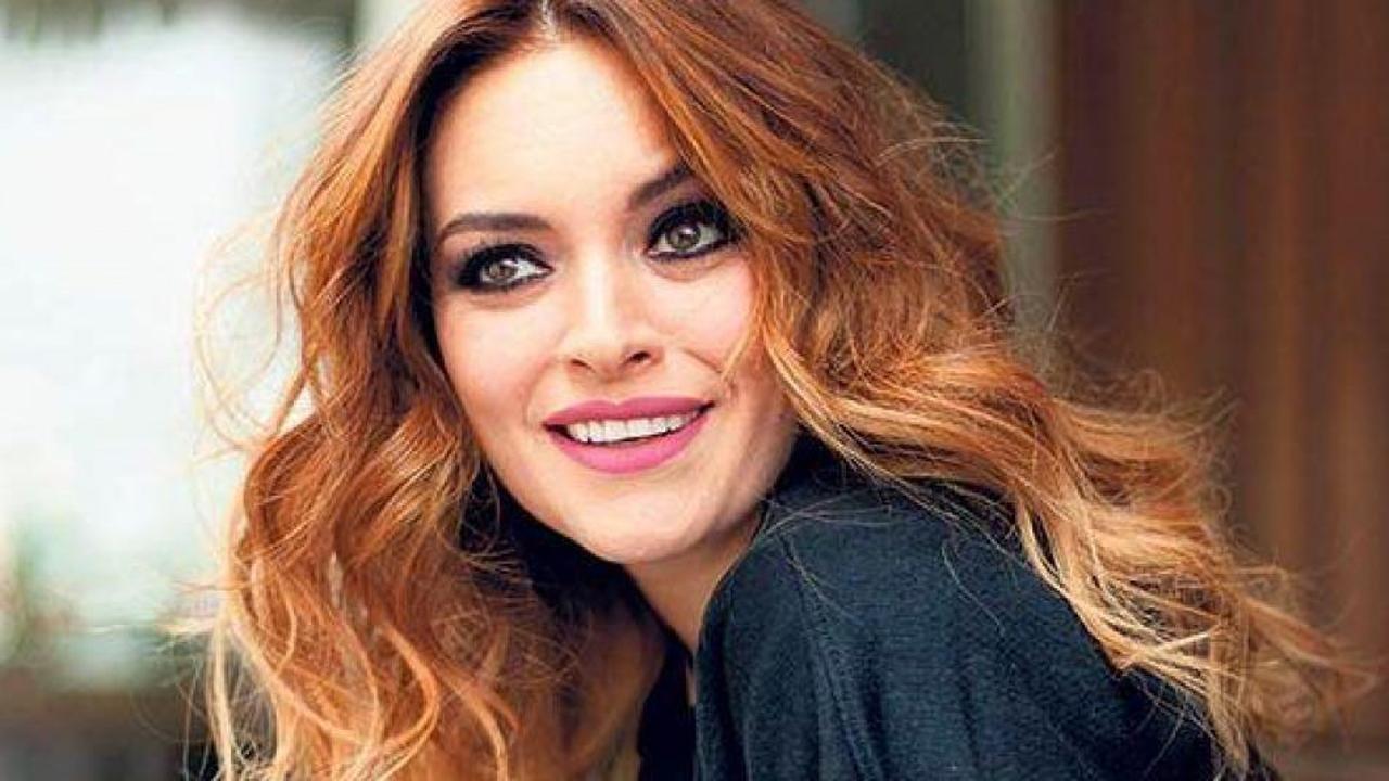 Ezgi Mola'dan G&uuml;lşen'in yeni şarkısına klip