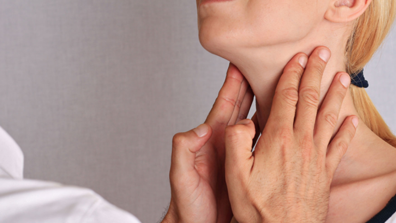 Tiroid nedir ve belirtileri nelerdir?  Tiroid hastası nasıl beslenmeli?