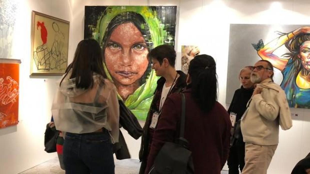 Türk ressam sanat galerisine damga vurdu