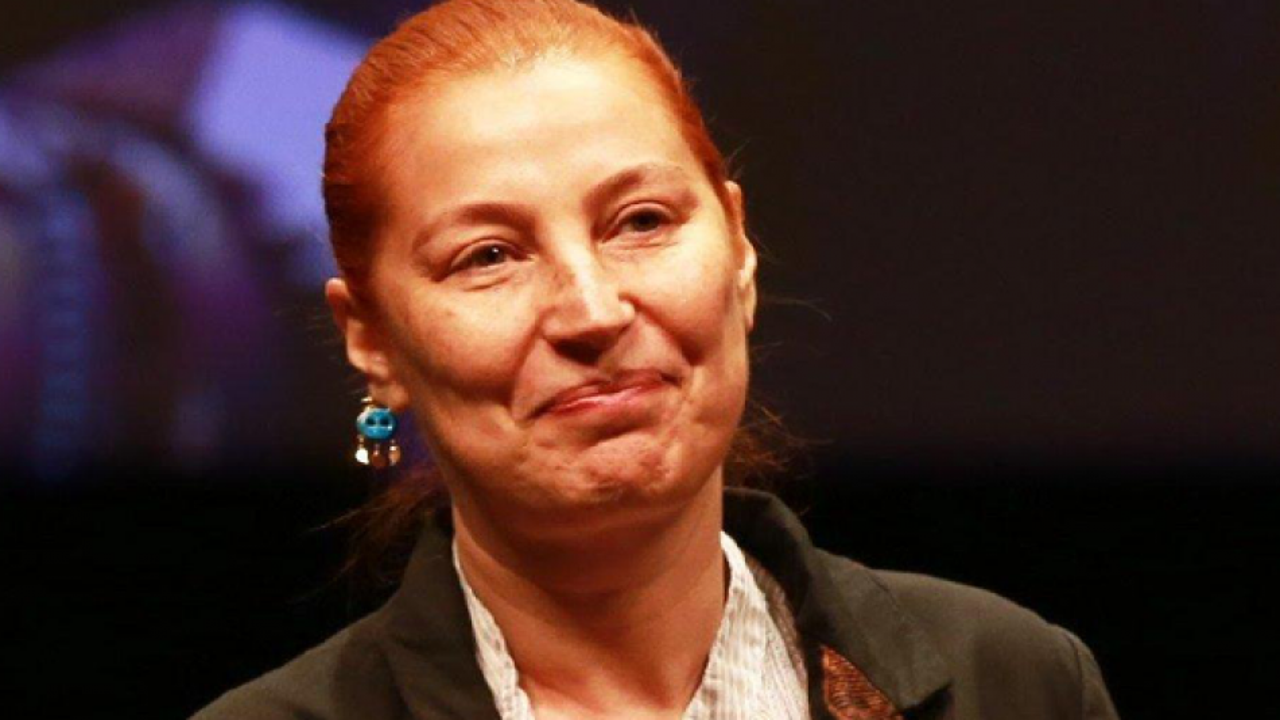 Vahide Per&ccedil;in oyunculuğu bırakıyor