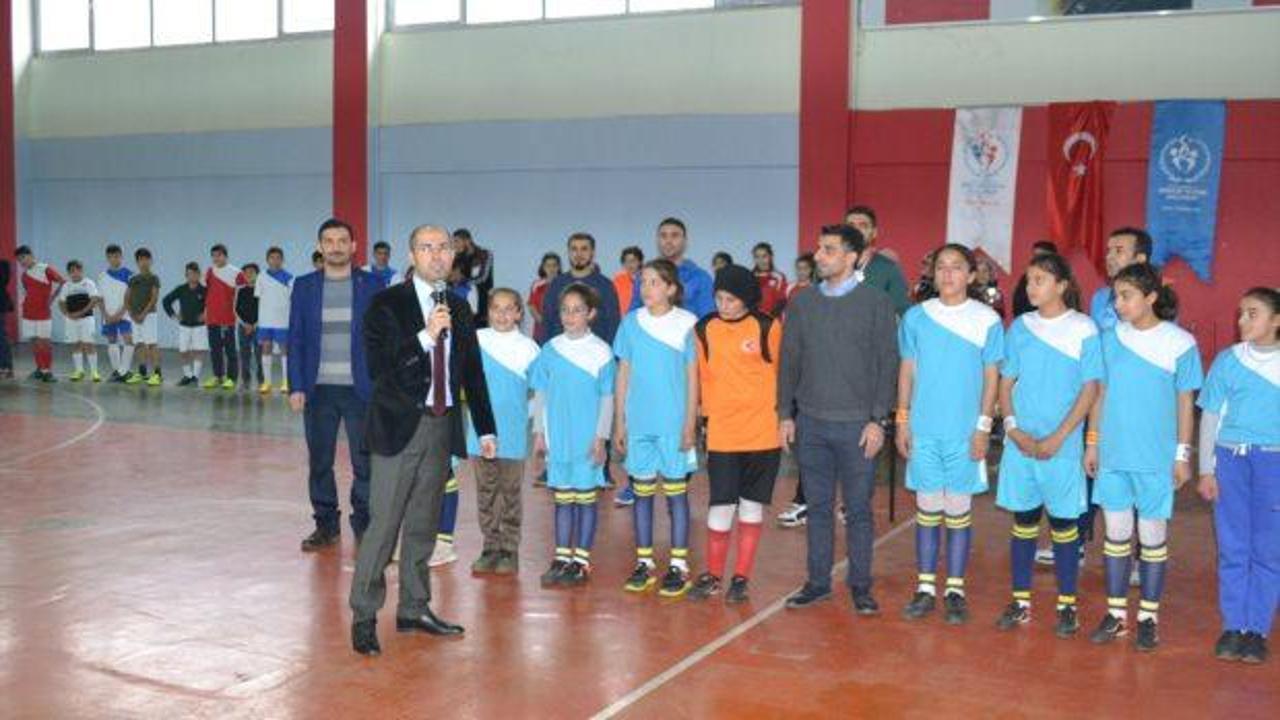 Sason'da futsal turnuvası