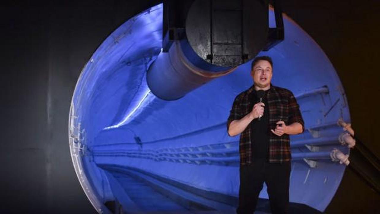 Elon Musk çılgın projesini hayata geçirdi!