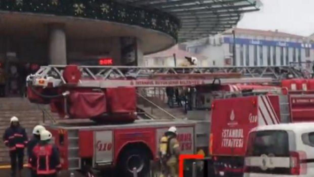 İstanbul'daki AVM'nin spor salonunda yangın!