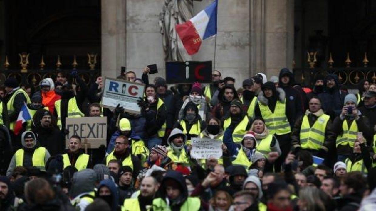 Fransa'da öfke dinmiyor! Onlar da örgütleniyor