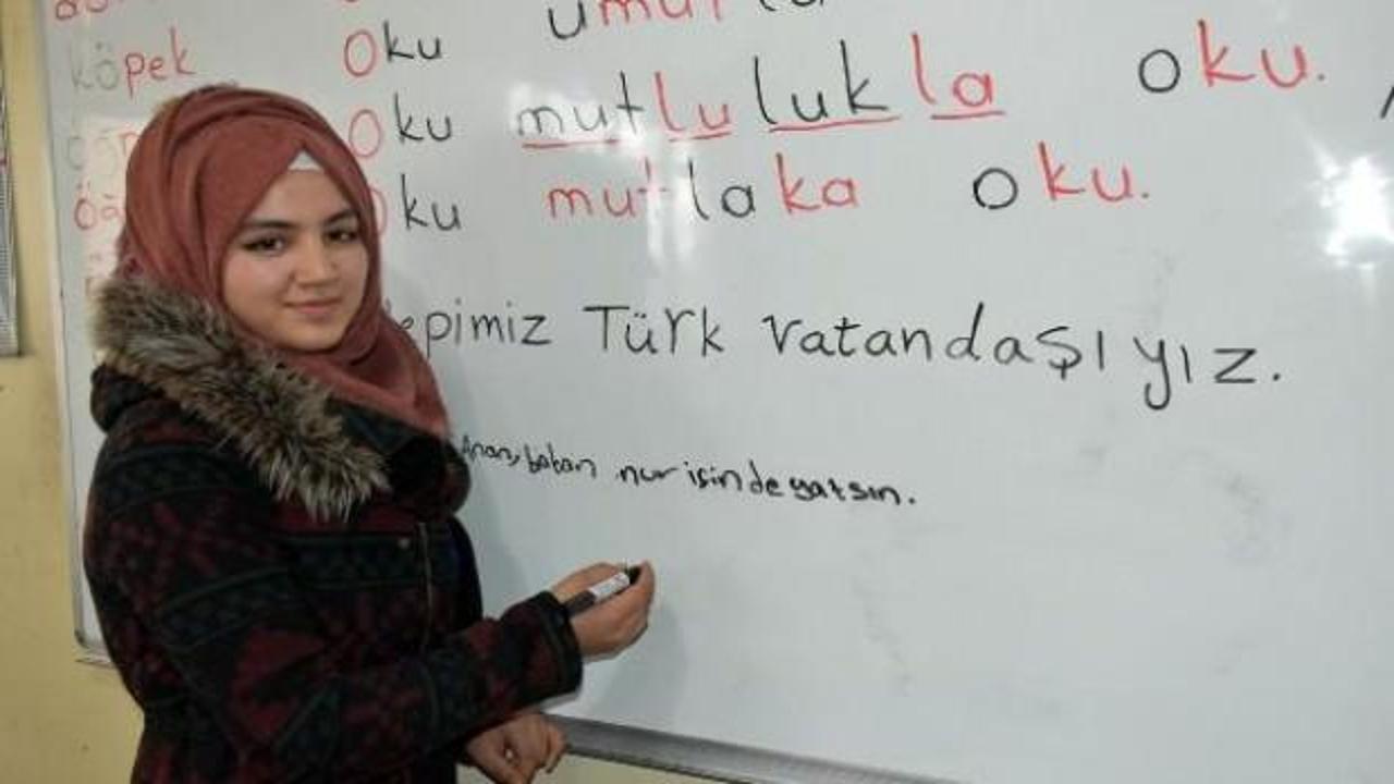 Mülteciler Sivas'ta Türkçe öğreniyor