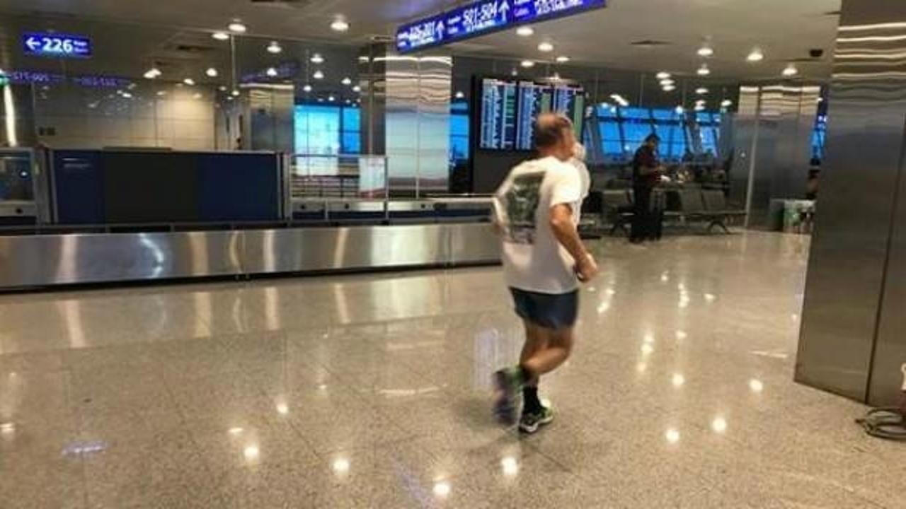 Slovenyalı &uuml;nl&uuml; profes&ouml;rden şaşırtan hareket
