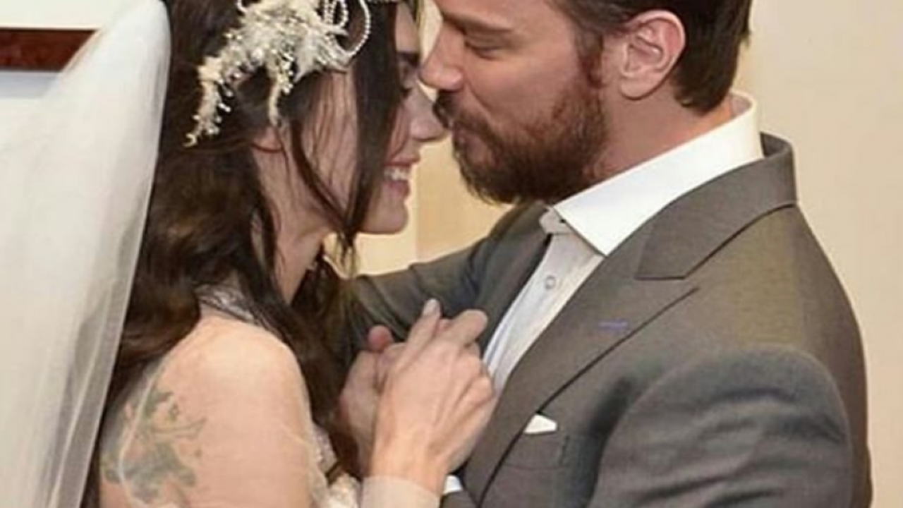 Burcu Kıratlı ve Sinan Ak&ccedil;ıl evlendi!