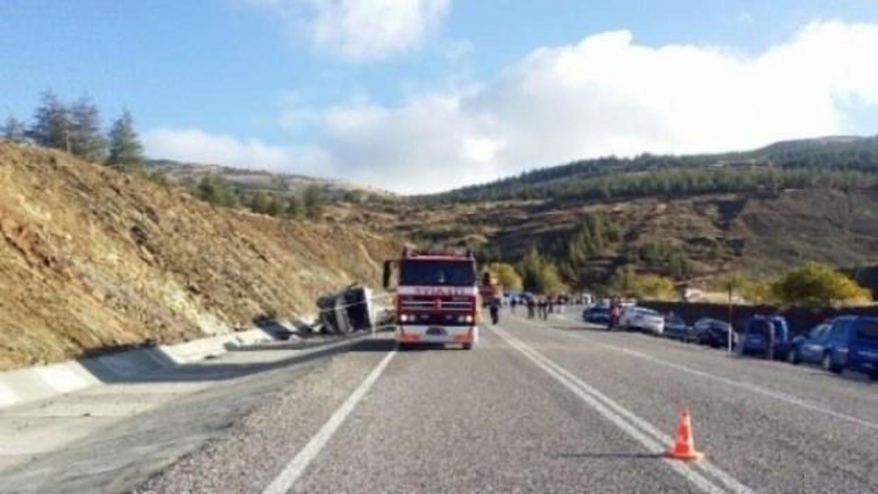 Isparta'da minibüs kazası: 15 yaralı