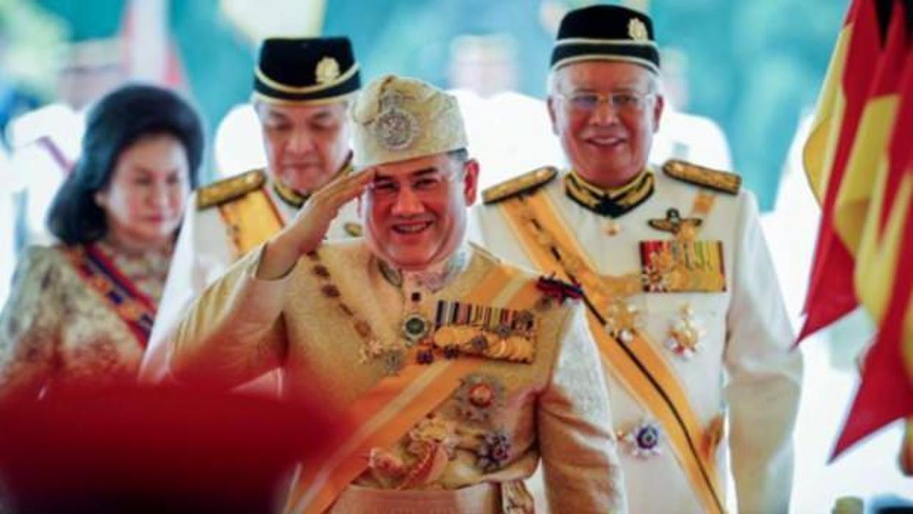 Malezya Kralı tahtı bıraktı! Sebep belirtilmedi