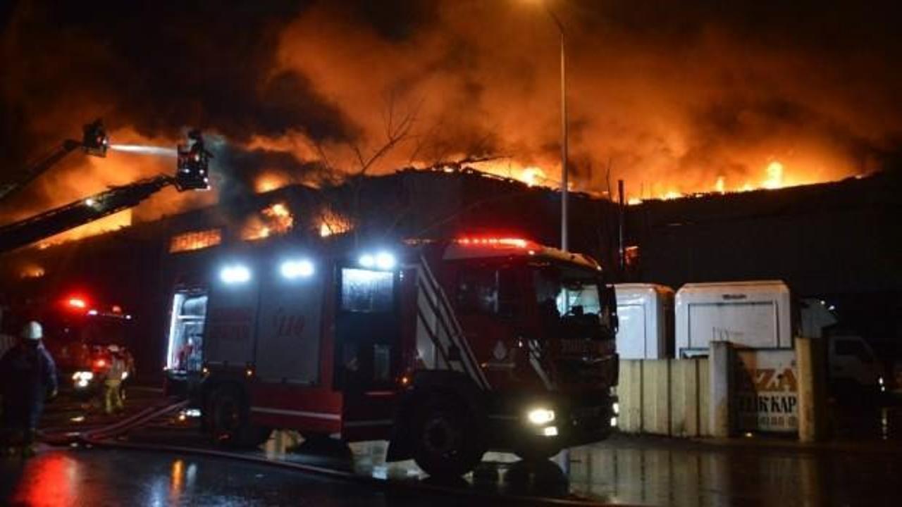 Zeytinburnu'nda fabrika yangını