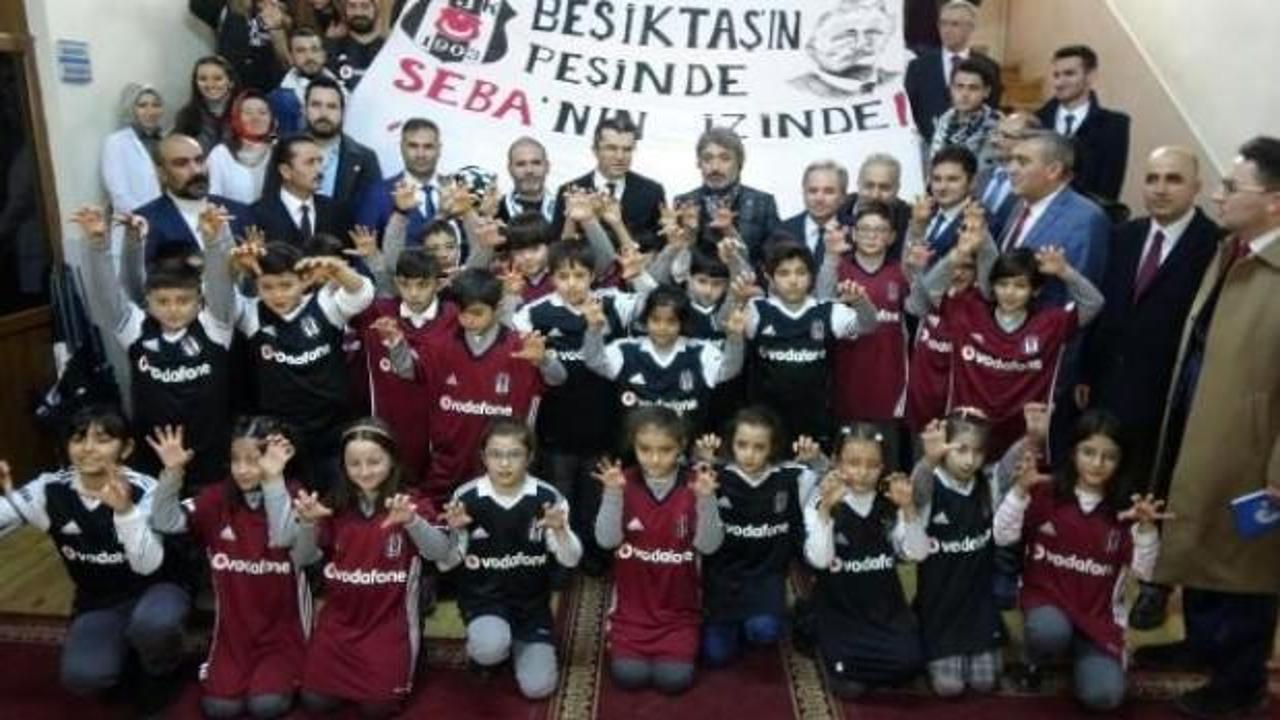 Erzurum'da öğrencilere 800 Beşiktaş forması
