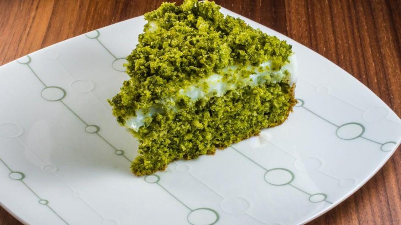 Ispanaklı kek nasıl yapılır? Pratik ıspanaklı kek tarifi