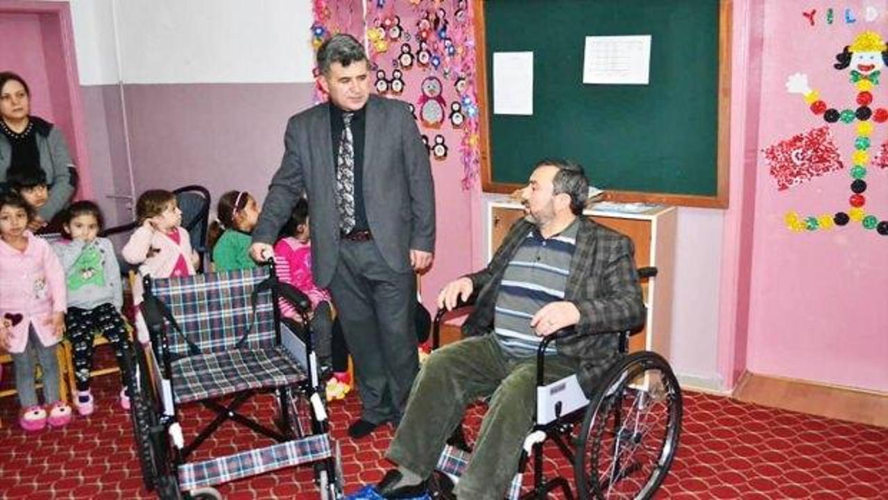 Anaokulu öğrencilerinden tekerlekli sandalye bağışı