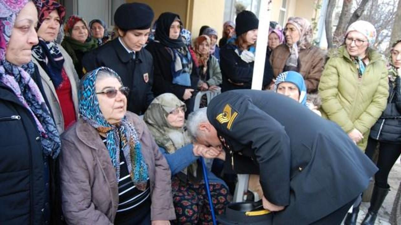 Kıbrıs gazisi son yolculuğuna askeri törenle uğurlandı