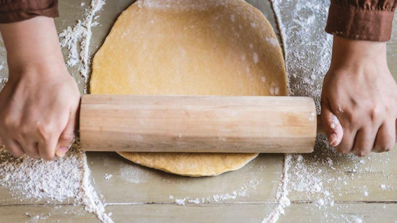 Hamur işi yiyerek kilo verilir mi? Unsuz ve şekersiz kek ile pratik kurabiye tarifi