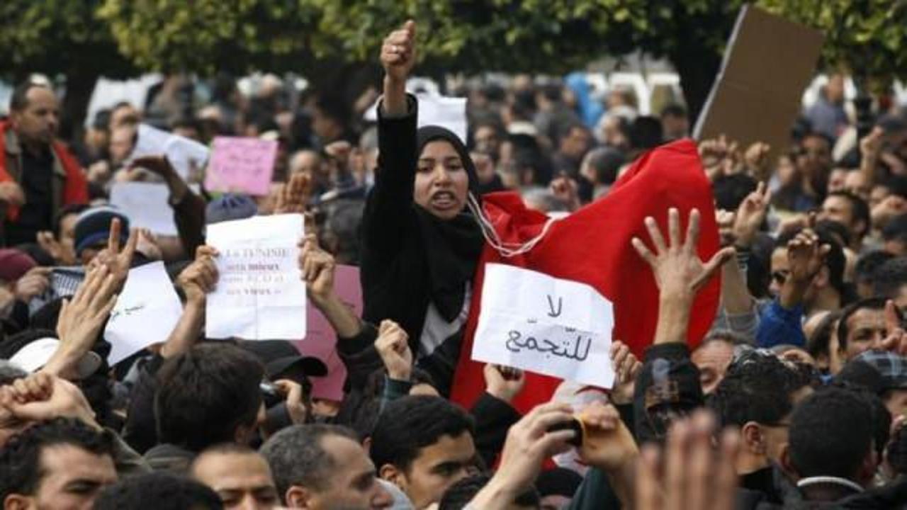 Tunus devrimi hedeflerinin ancak yarısında!