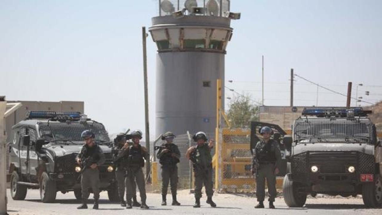 İşgalci İsrail askerleri koğuşları bastı! 100 yaralı